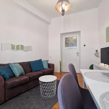 Apartment Bacvice In Split