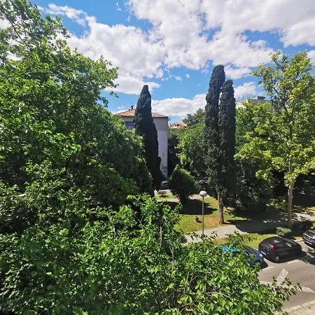 Apartment Bacvice In Split